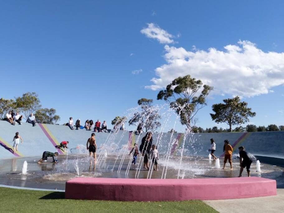 Four Bedroom Apartment With Facilities In Olympic Park Sydney Buitenkant foto